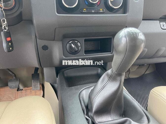 Nissan Navara 2014 2.5 AT 4x4 - 10000 km