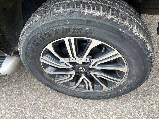 Nissan  Terra 2019