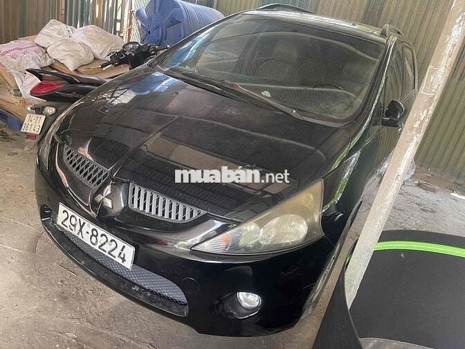 Mitsubishi Grandis 2005 2.4 AT - 10000 km