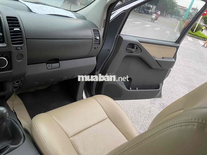 Nissan Navara 2014 2.5 AT 4x4 - 10000 km
