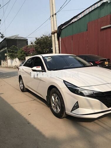 Hyundai Elantra 2022 1.6 AT Tiêu chuẩn - 11000 km