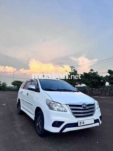 Toyota Innova 2016 2.0E - 100000 km