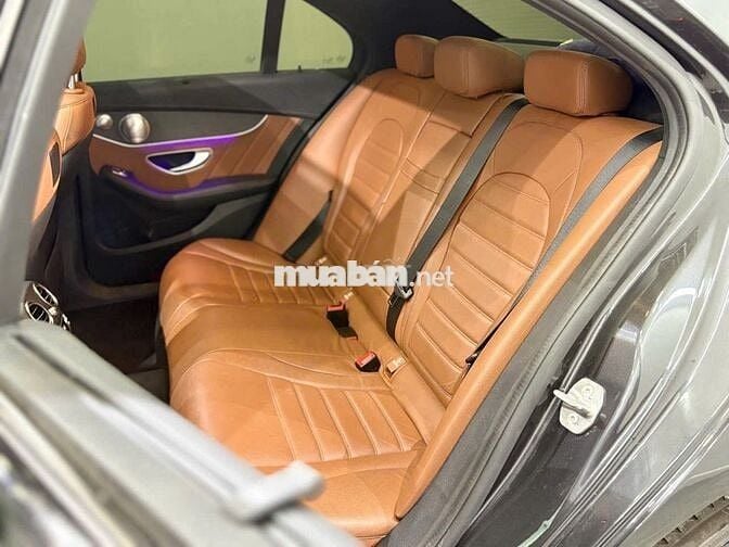 Mercedes Benz C300 AMG 2021 - 46000 km
