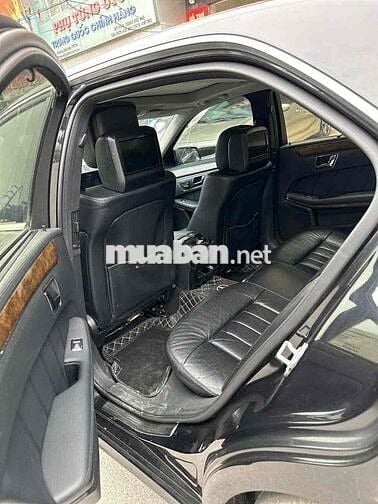 Mercedes Benz E Class 2011 E300 - 132123 km