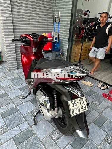 SH 125i 2023 odo 2 ngàn cây