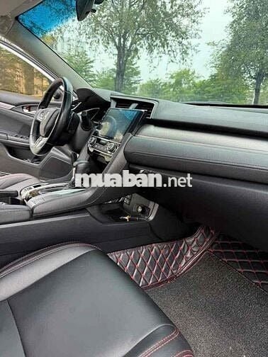 Honda Civic 2017 1.5L Vtec Turbo - 76000 km