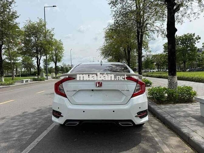 Honda Civic 2017 1.5L Vtec Turbo - 76000 km