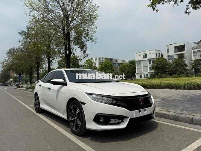 Honda Civic 2017 1.5L Vtec Turbo - 76000 km
