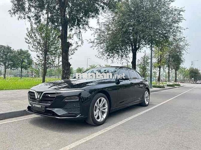 VinFast Lux A2.0 2022 A2.0 Tiêu chuẩn - 28000 km