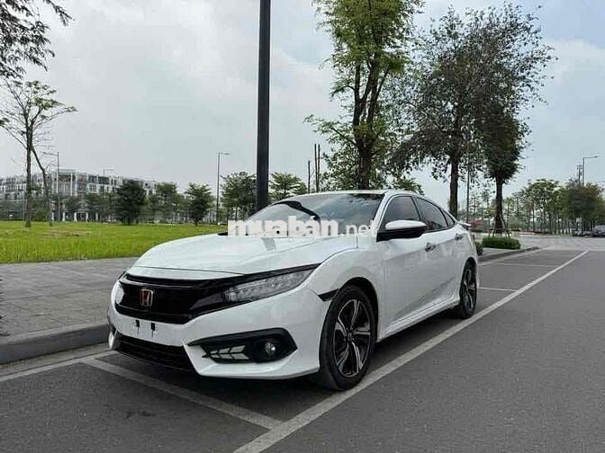 Honda Civic 2017 1.5L Vtec Turbo - 76000 km