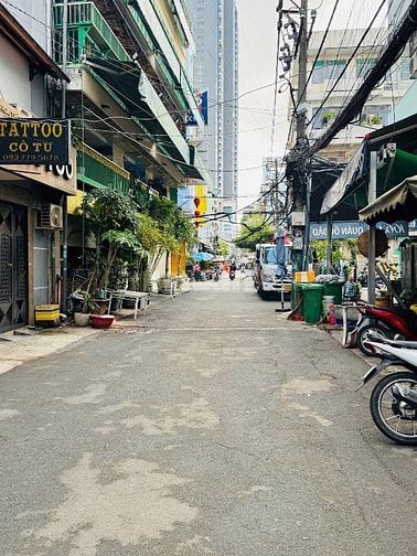 Mặt tiền Nội Bộ Ng Trãi ngang 7,2m 2Tầng,có hẻm Hông và hẻm sau khu KD
