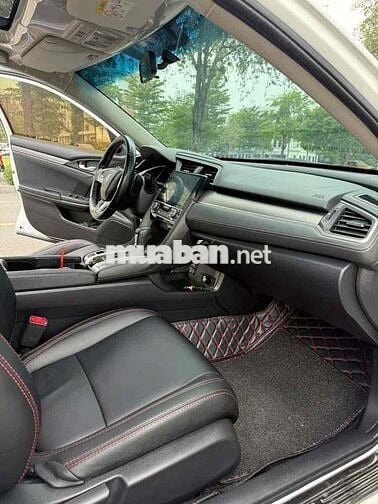 Honda Civic 2017 1.5L Vtec Turbo - 76000 km