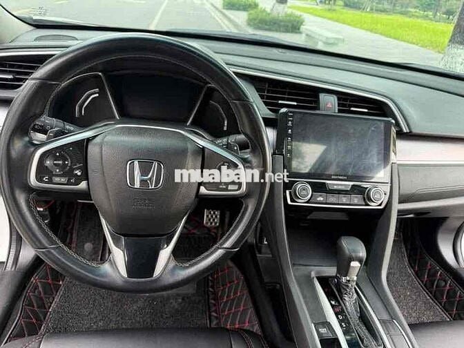 Honda Civic 2017 1.5L Vtec Turbo - 76000 km