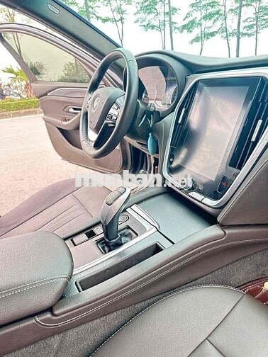 VinFast Lux A2.0 2022 A2.0 Tiêu chuẩn - 28000 km