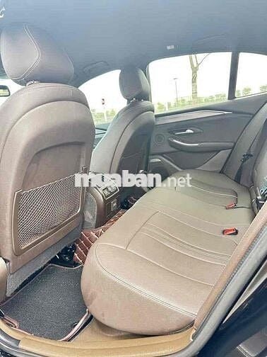 VinFast Lux A2.0 2022 A2.0 Tiêu chuẩn - 28000 km