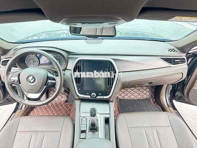 VinFast Lux A2.0 2022 A2.0 Tiêu chuẩn - 28000 km
