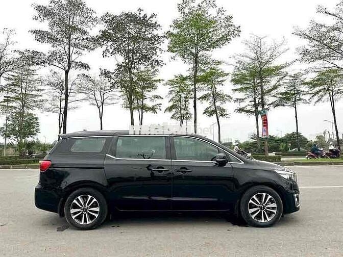 Kia Sedona 2018 2.2 DATH - 86000 km