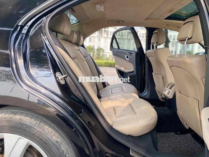 Mercedes Benz E Class 2012 E250 - 92000 km