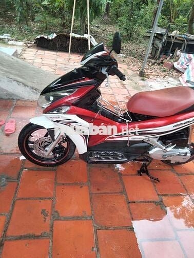 Xe ab Honda đỏ trắng 2012