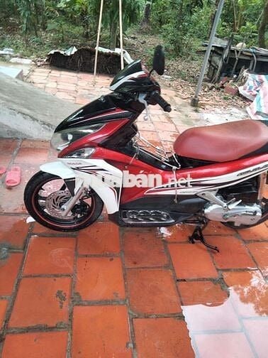 Xe ab Honda đỏ trắng 2012
