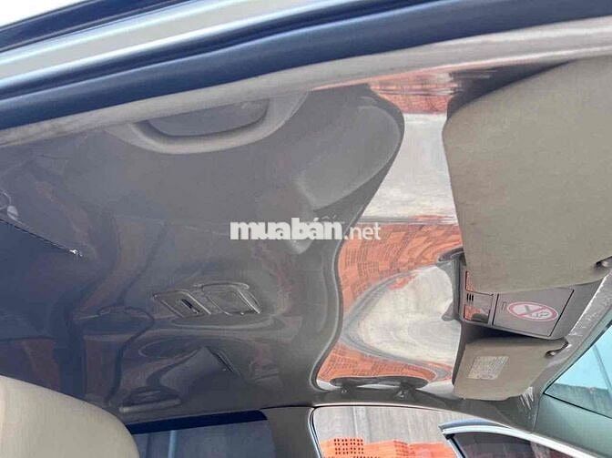 Toyota Innova 2013 - 100 km