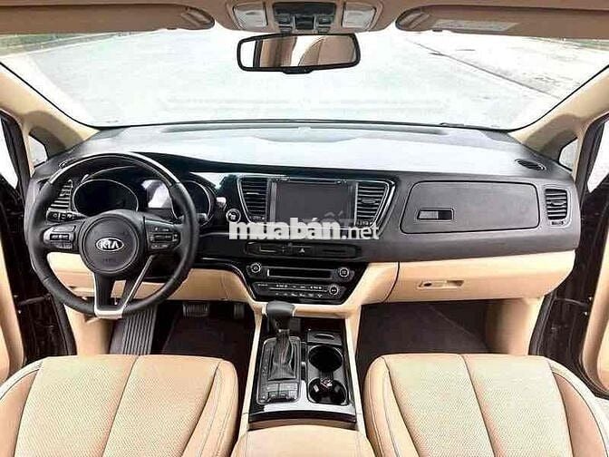 Kia Sedona 2018 2.2 DATH - 86000 km