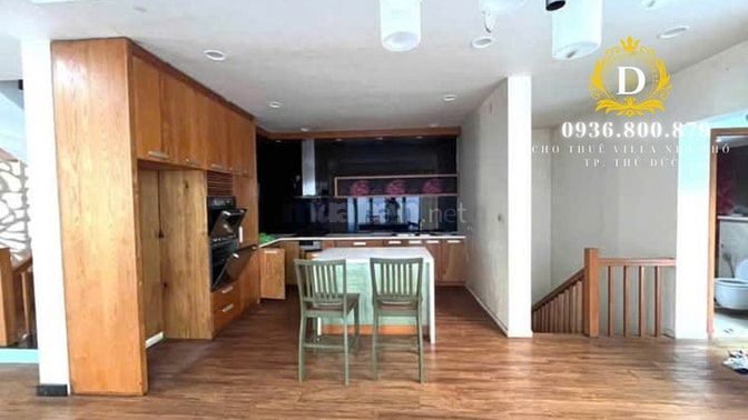 Biệt thự sân vườn, hồ bơi, sàn trống, hầm 3 lầu 200m2