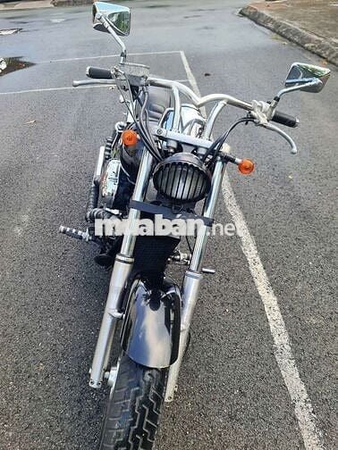 Moto Honda shadow 400