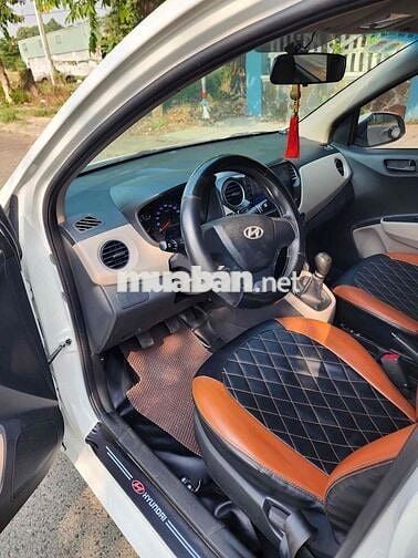 Hyundai Grand i10 2021 Sedan 1.2 MT - 60000 km
