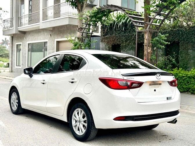 Mazda 2 2022 1.5 AT - 75000 km