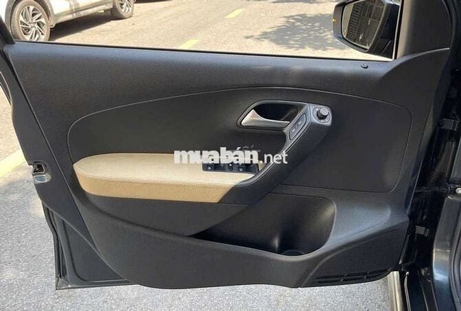 Volkswagen Polo 2020 Hatchback - 60000 km