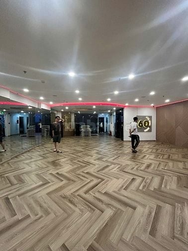 Chính chủ cần cho thuê Nguyên Toà Văn Phòng 10*20m xd 1 hầm 7 lầu !!