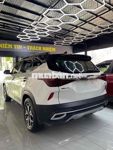 Kia Seltos 1.6 Premium phom mới 2022