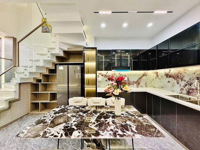 CHÍNH CHỦ CẦN BÁN GẤP NHÀ MỚI XÂY PHẠM VĂN CHIÊU ĐÚC 3LẦU HẺM XE HƠI