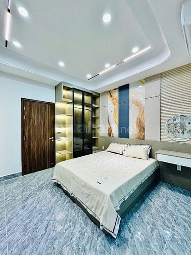 CHÍNH CHỦ CẦN BÁN GẤP NHÀ MỚI XÂY PHẠM VĂN CHIÊU ĐÚC 3LẦU HẺM XE HƠI