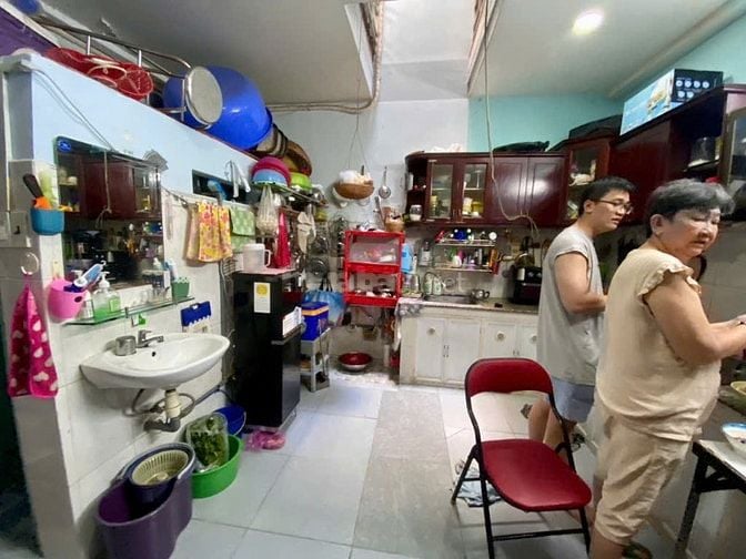 BÁN NHÀ, MT- KD, LÊ LƯ, Q. TÂN PHÚ, ĐƯỜNG 13M, 4,5X15M, 2 TẦNG, 7,7 TỶ