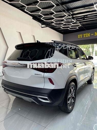 Kia Seltos 1.6 Premium phom mới 2022
