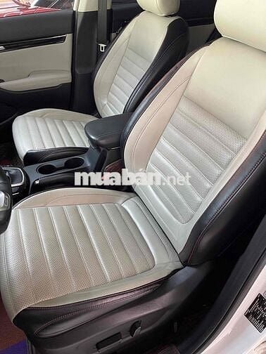 Kia Seltos 1.6 Premium phom mới 2022