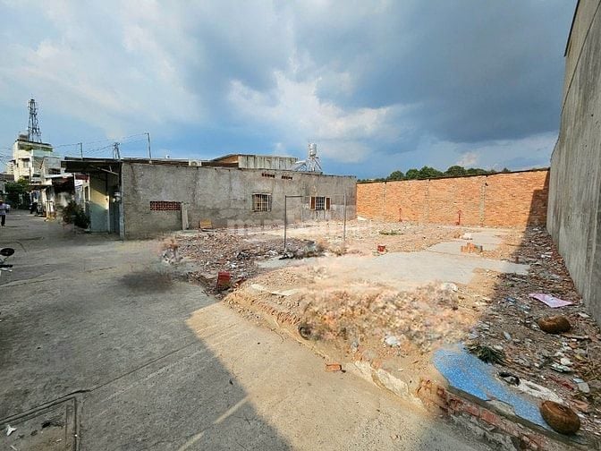 Bán 3 lô đất hẻm xe hơi - đường Trung Mỹ Tây 13 - Ngay gần chợ chó