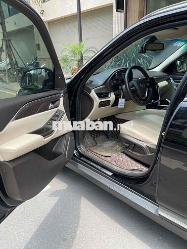 VinFast Lux SA 2.0 Premium nội thất kem 2020