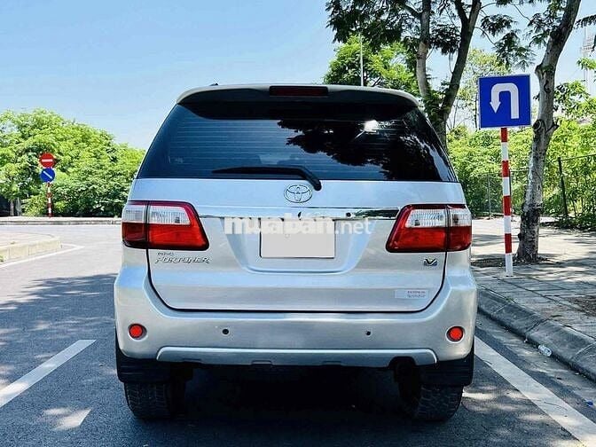 Toyota Fortuner 2.7V sản xuất 2010