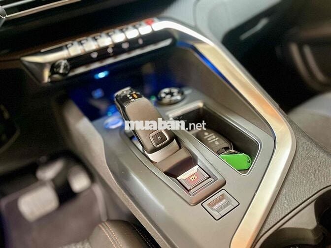 Peugeot 3008 2024 Allure - 12800 km