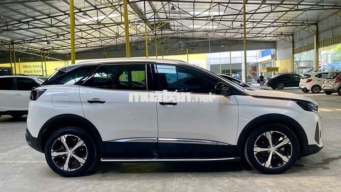 Peugeot 3008 2024 Allure - 12800 km