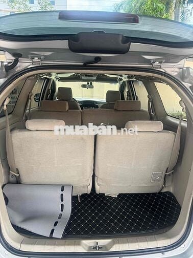 Toyota Innova 2010 G - 120 km