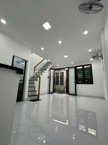 Bán nhà Nguyễn Thái Sơn , P5 , 25m2 , 2,95tỷ bớt Lộc . LH 0866408299