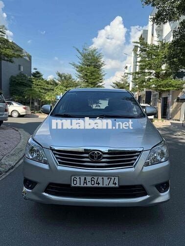 Toyota Innova 2012 mẫu mới tự động cực đẹp zin