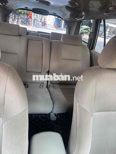 Toyota Innova 2010 G - 120 km