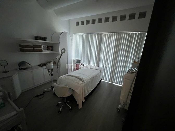 Cho thuê nhà mặt tiền Nguyễn Công Trứ, Quận 1 – Gần Bitexco