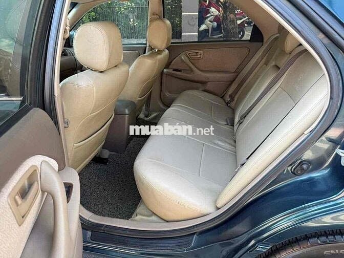 Toyota Camry GLi 2.2 số sàn đời cuối 2000