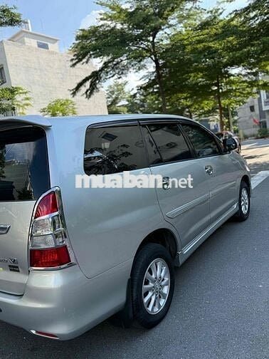 Toyota Innova 2012 mẫu mới tự động cực đẹp zin